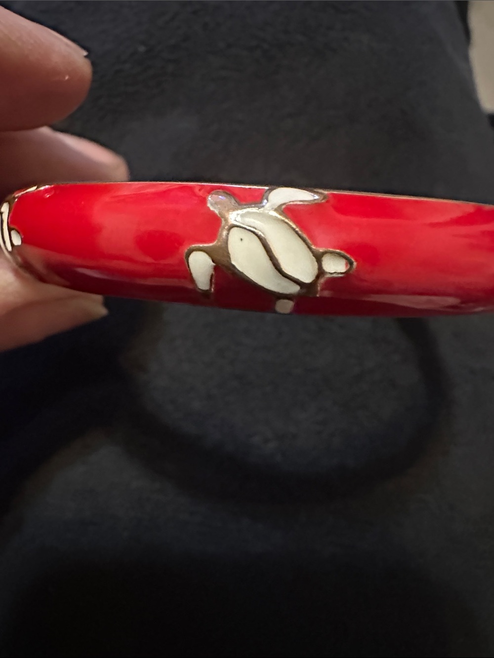 ALOHA BRAND RED Enamel Turtle Bangle Bracelet EASY CLASP